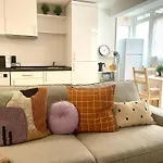 La Casa De Niku Daire Bilbao